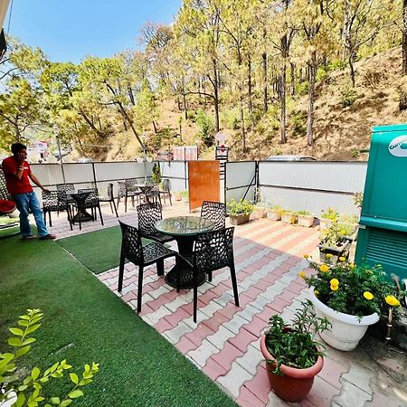 Weekend Vibes Bed & Breakfast Kasauli Exterior photo