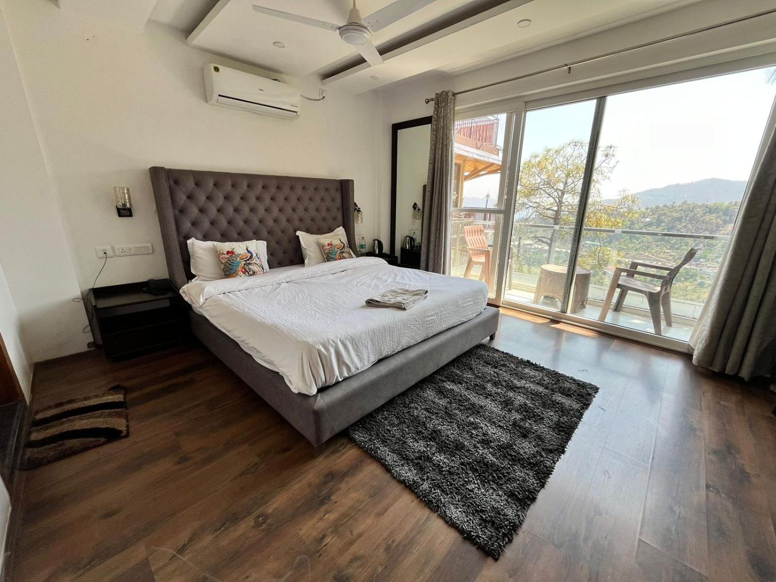 Weekend Vibes Bed & Breakfast Kasauli Exterior photo